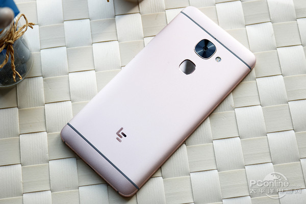 乐视超级手机2功能,乐视手机2测评