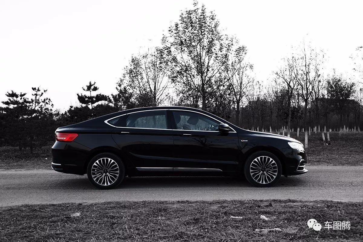 体验最美国产全新中型车,最新博瑞1.8t轿车