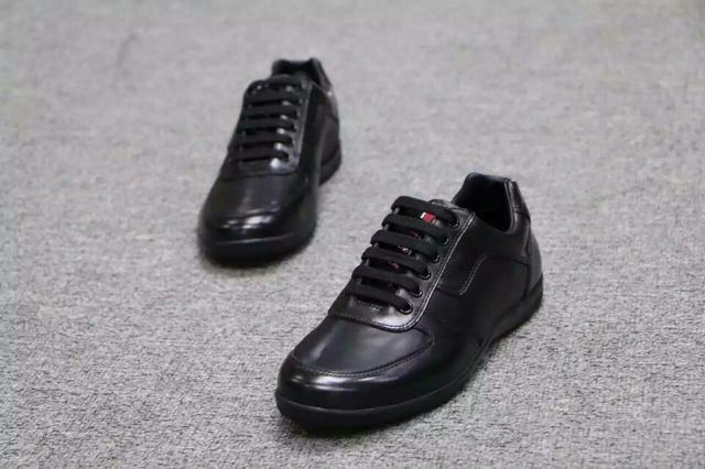 普拉达和迪奥谁好,普拉达与普瑞达一样吗