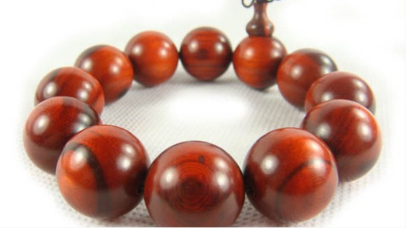 有功效的手串,木质手串和佛珠的区别