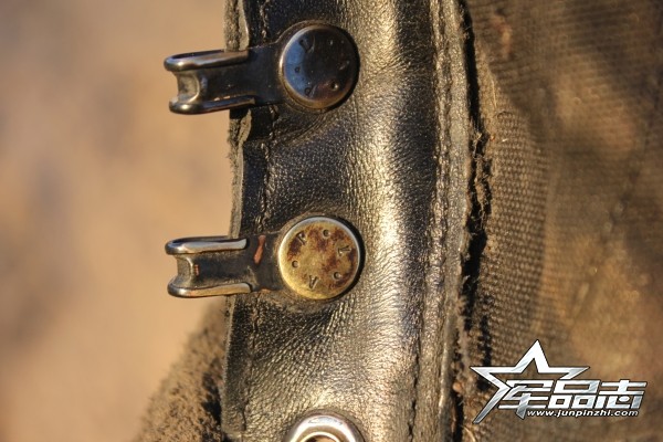 07式军靴和17式军靴对比,中国陆军07式军靴