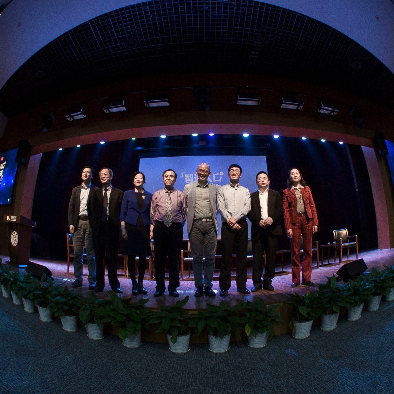 “智造入口，视享未来”望客出席上海交大120周年校庆论坛