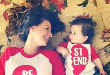 宝宝一个月喝几罐奶粉,喝奶粉的宝宝要喝水吗