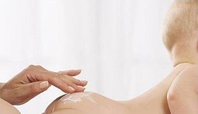 宝宝红屁股怎么办教你一招,解决宝宝红屁股最快办法