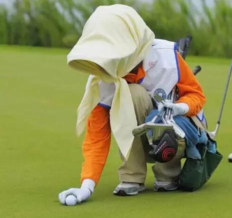 高尔夫球童年薪多少万,高尔夫球童最高收入