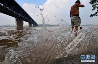 武汉现在特价机票,武汉机票今日票价