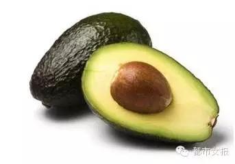 她把洋葱塞进*袜丝**里，竟有意外的惊喜！老公佩服得五体投地！