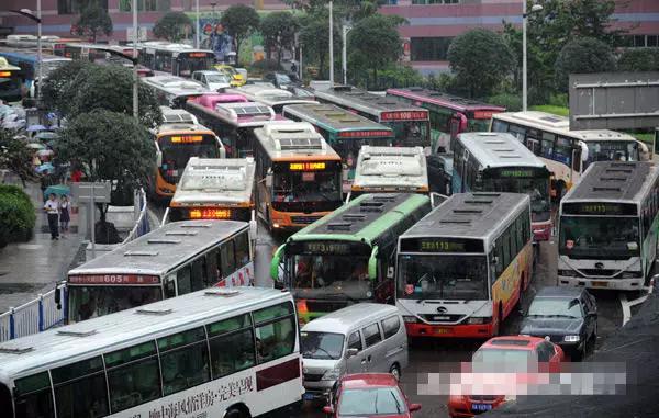 在重庆上下班体验,在重庆上班有多难