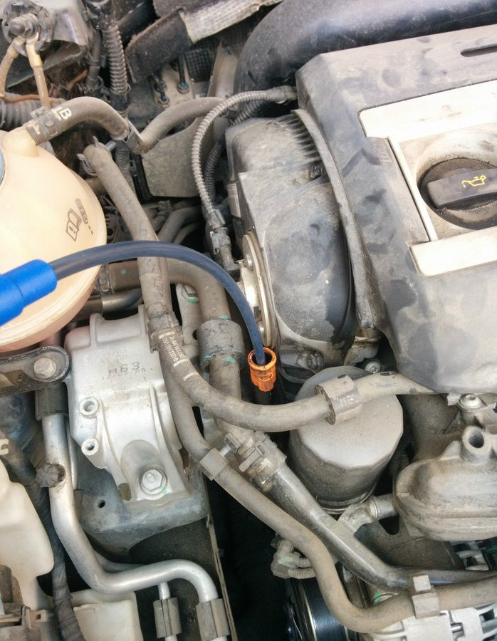 不简单！这哥们自己换机油-样样都是技术活啊！实在佩服啊！