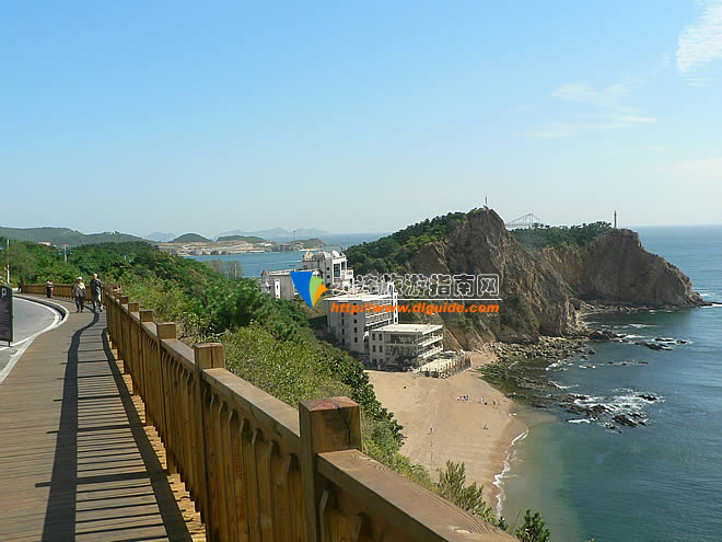 大连滨海路木栈道旅游攻略,航拍大连滨海路木栈道视频