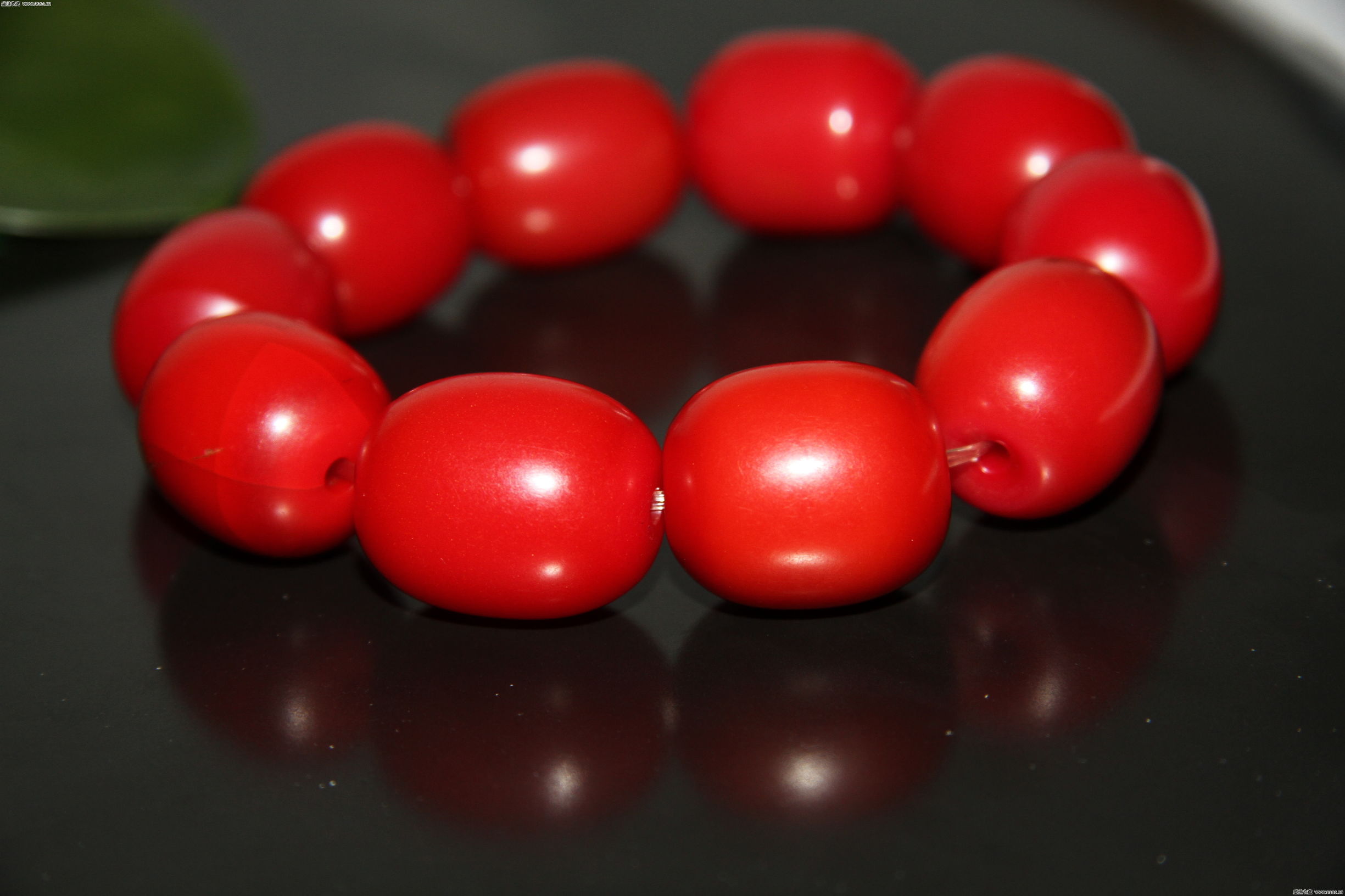 蜜蜡中白蜜蜡好还是白花蜜蜡好,树脂蜜蜡是真蜜蜡还是假蜜蜡