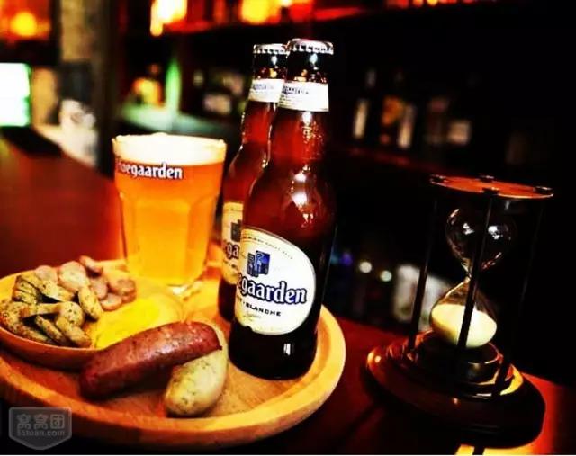 熊猫精酿和福佳白哪个好喝,福佳白精酿白啤口感怎么样