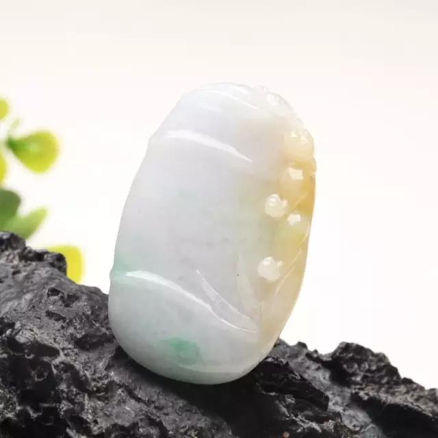 翡翠玉竹节吊坠价格,翡翠玉竹节手镯