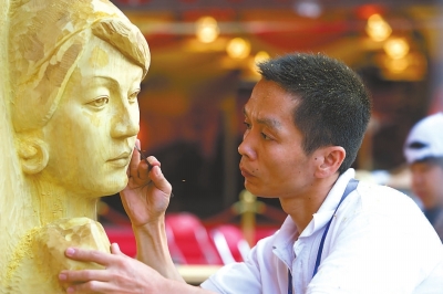 根雕师傅多少钱一天,手工根雕学徒哪里找