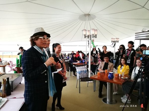 珊瑚海日本,陪你去看海底世界