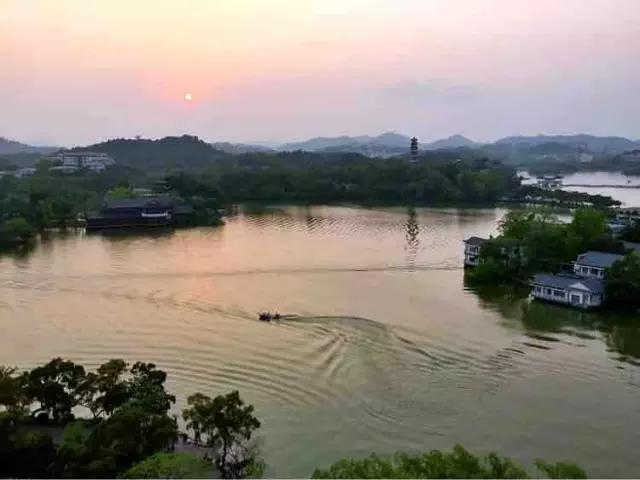 骞夸笢鎯犲窞瑗挎箹椋庢櫙,鎯犲窞灏忚タ婀栭鏅尯