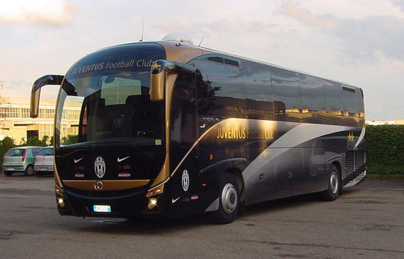 顶级俱乐部大巴,顶级球队大巴车