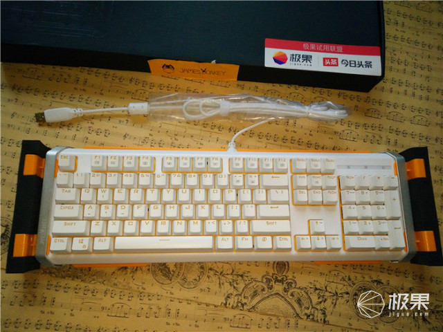 我生活工作中的白马王子,612机械键盘体验