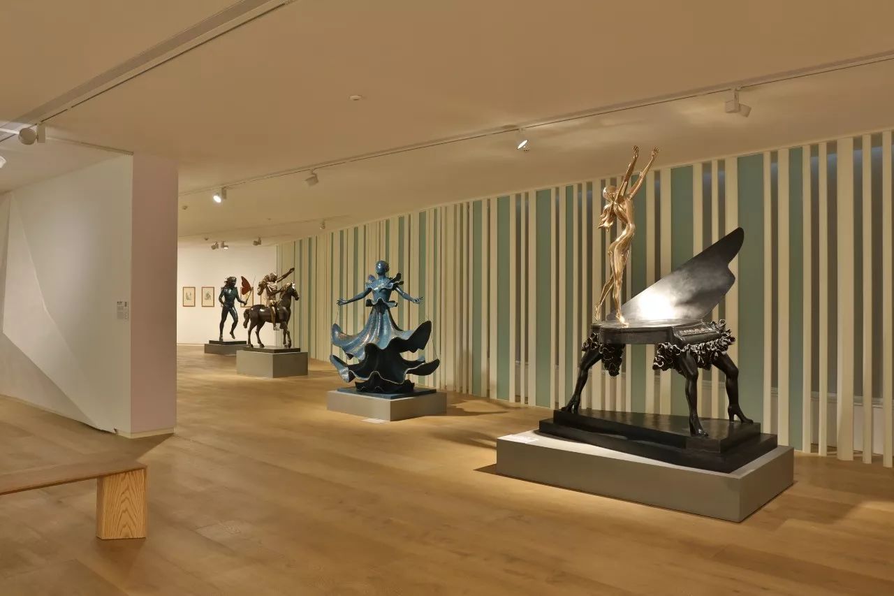 达利超现实沉浸艺术展,凤凰艺术建筑展