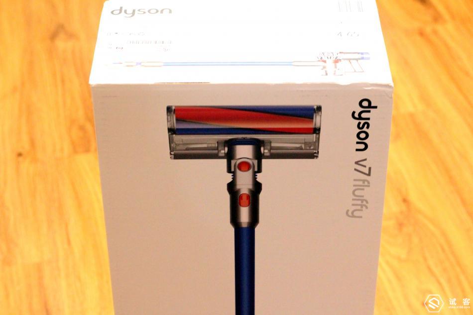 戴森手持式吸尘器测评,戴森吸尘器无线v10