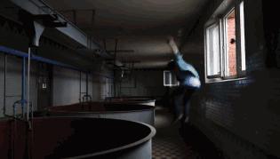 这根本不是摄影师,我觉得这可以跟奥运冠军比拼了!