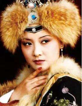 红楼梦中12金钗有没有袭人,红楼梦中12金钗指的是