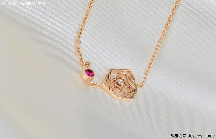 进店瞧瞧新玩意,进店看看高档衣服