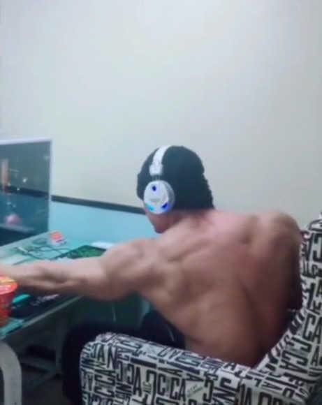 外挂行业暴利吗,揭秘外挂行业