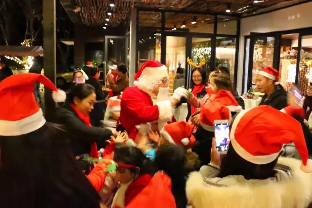 一城一色の人有德行，如水至清-德清