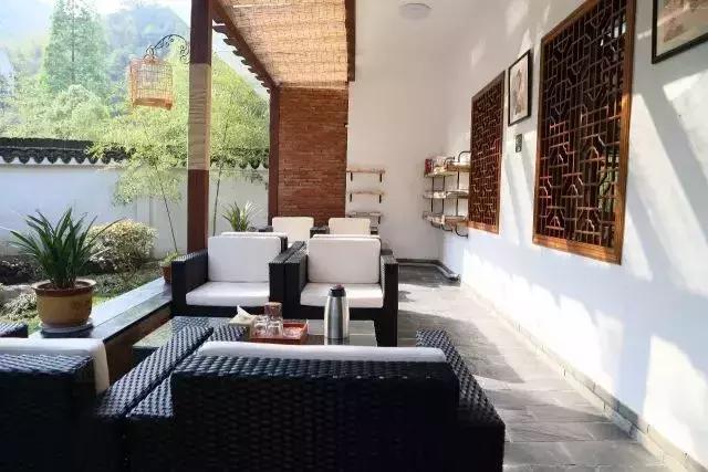 一城一色の人有德行，如水至清-德清