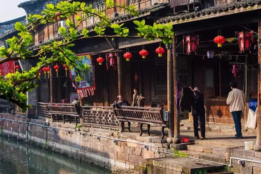 一城一色の人有德行，如水至清-德清