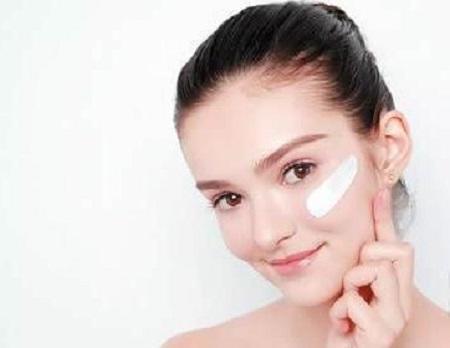 bb霜和气垫的正确使用顺序一样吗,bb霜的用法与气垫区别图片