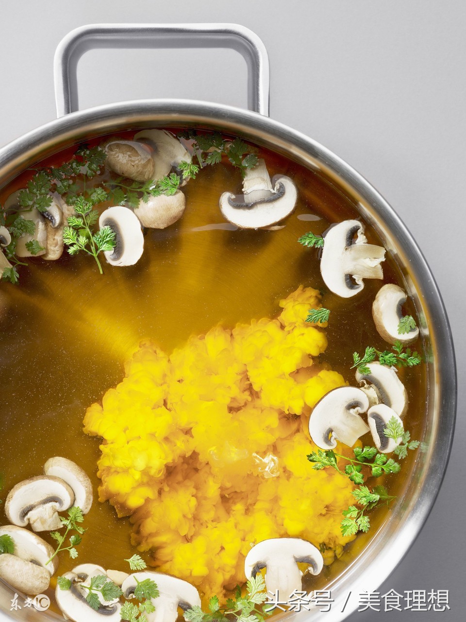 勾芡过的汤味道更鲜美，这些勾芡的小常识一定要了解