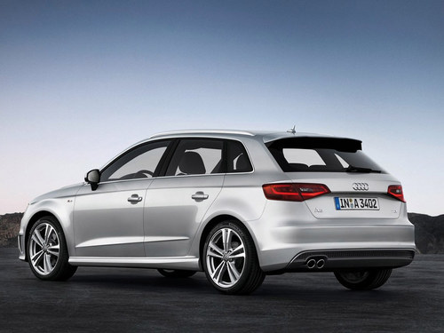 奥迪A3进化史,奥迪a3入门级小钢炮真的很适合