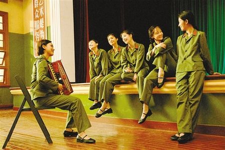 文工团女兵是啥,文工团女兵真实照片