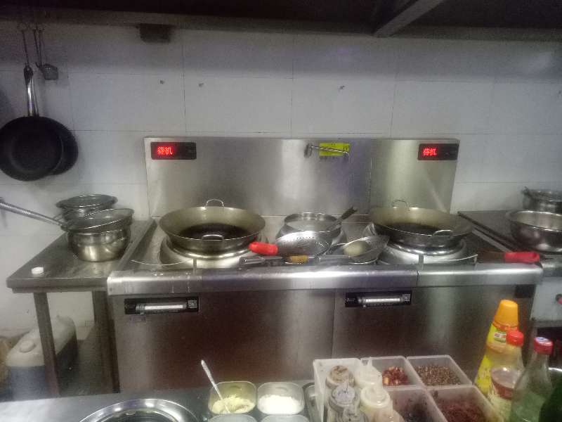 怎么辨别商用电磁炉的好坏,商用电磁炉选购注意事项和禁忌