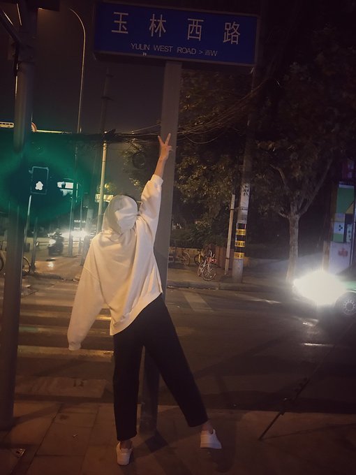 到成都的街头走一走女生完整版,到成都街头走一走