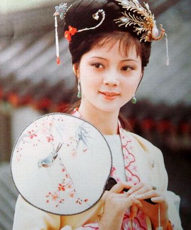 红楼梦中12金钗有没有袭人,红楼梦中12金钗指的是