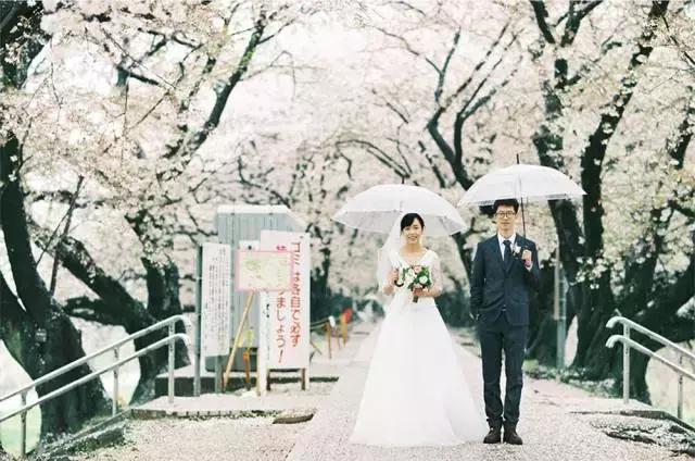 最推荐的3种婚纱照风格,4种经典婚纱照风格