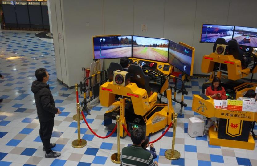 圣诞节热恋生活日记，开着轩逸陪女朋友搜集北京的圣诞树