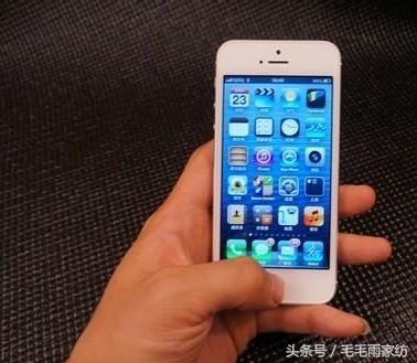 手机有电但是突然黑屏了怎么办啊,手机有电但是频繁黑屏是怎么回事