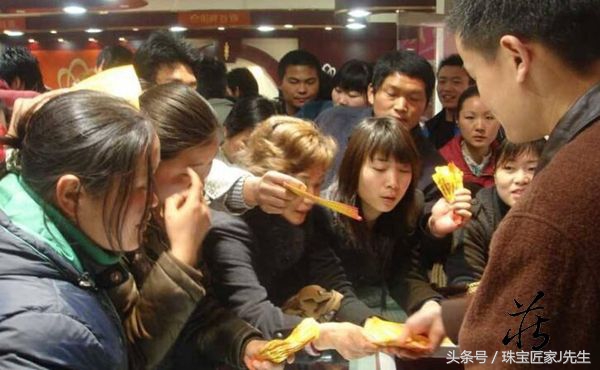 閲戦暥鐜夌儰鍐烽潰,浣犱互涓烘崱鍒扮殑渚垮疁鏄湡鐨勫悧