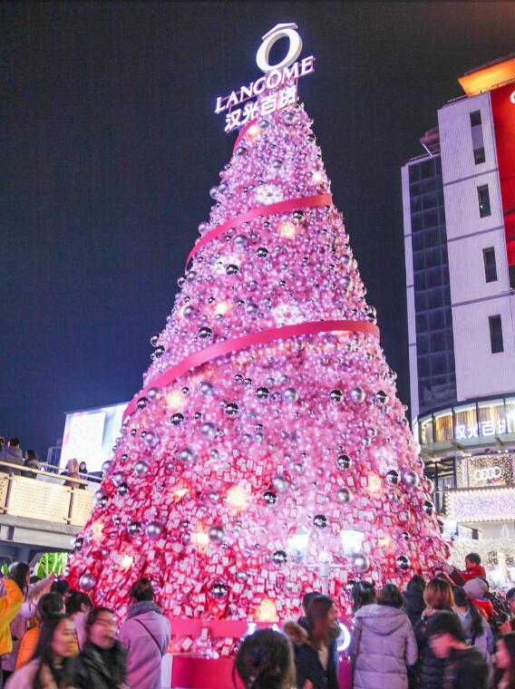 圣诞节热恋生活日记，开着轩逸陪女朋友搜集北京的圣诞树