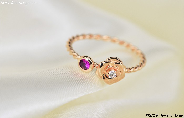 进店瞧瞧新玩意,进店看看高档衣服