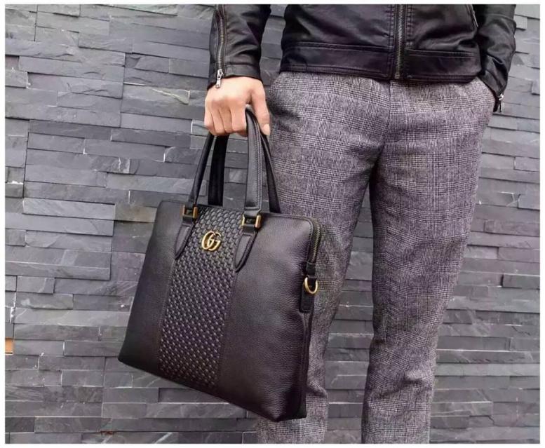 男生如何选一个适合自己的包,怎么挑选男士包