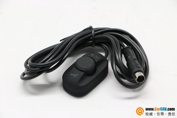 惠威v8a低音炮怎么调节,惠威v8低音炮自带功放吗