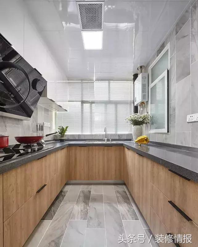 玻璃隔断给你一个宽敞明亮的家,玻璃隔断墙镜面