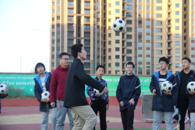 阳光体育快乐童年,阳光体育活力校园