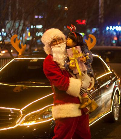 从60岁老人到一家三口,“滴滴童话雪橇车”在这个圣诞经历了什么