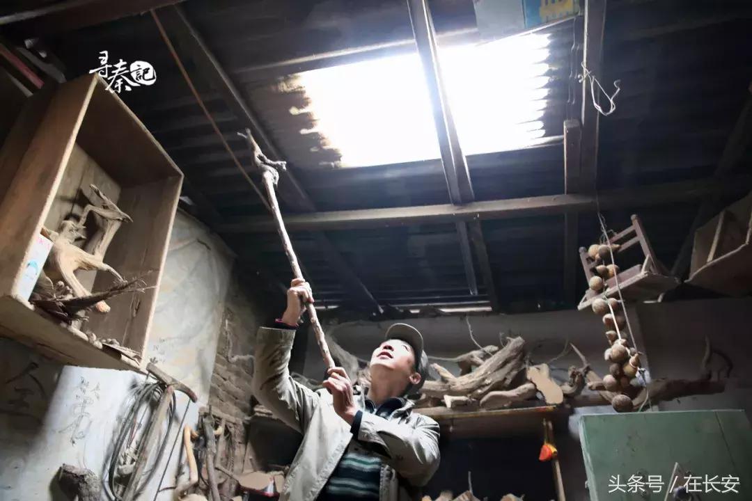 陕北男子遇车祸重伤白手起家做根雕月入3万